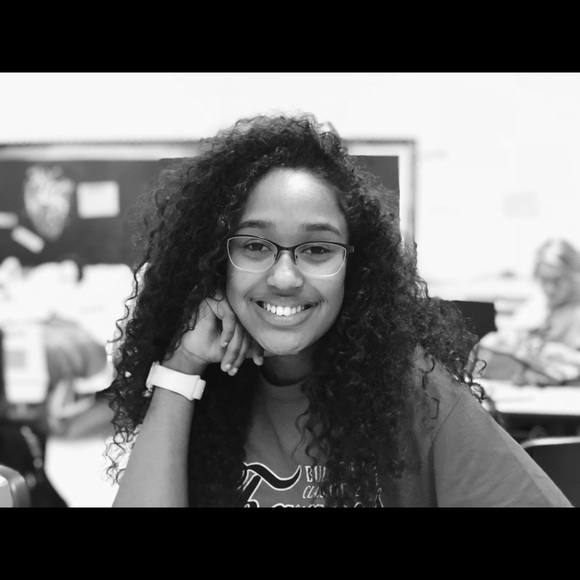 Meet your Posher, Cathy - Picture 5 of 9